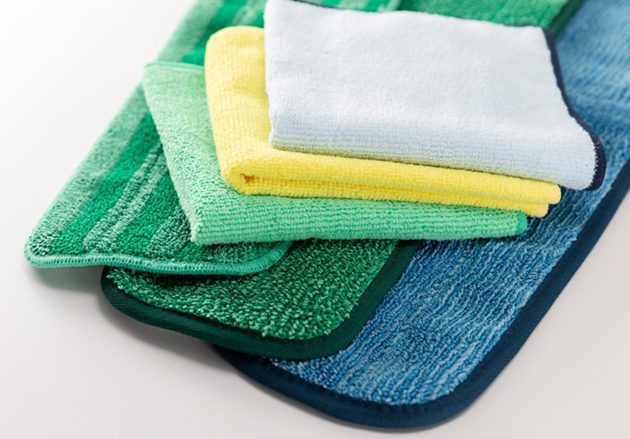 Microfiber vs. Cotton: Which Cleaning Cloth Is Best for Your Home?