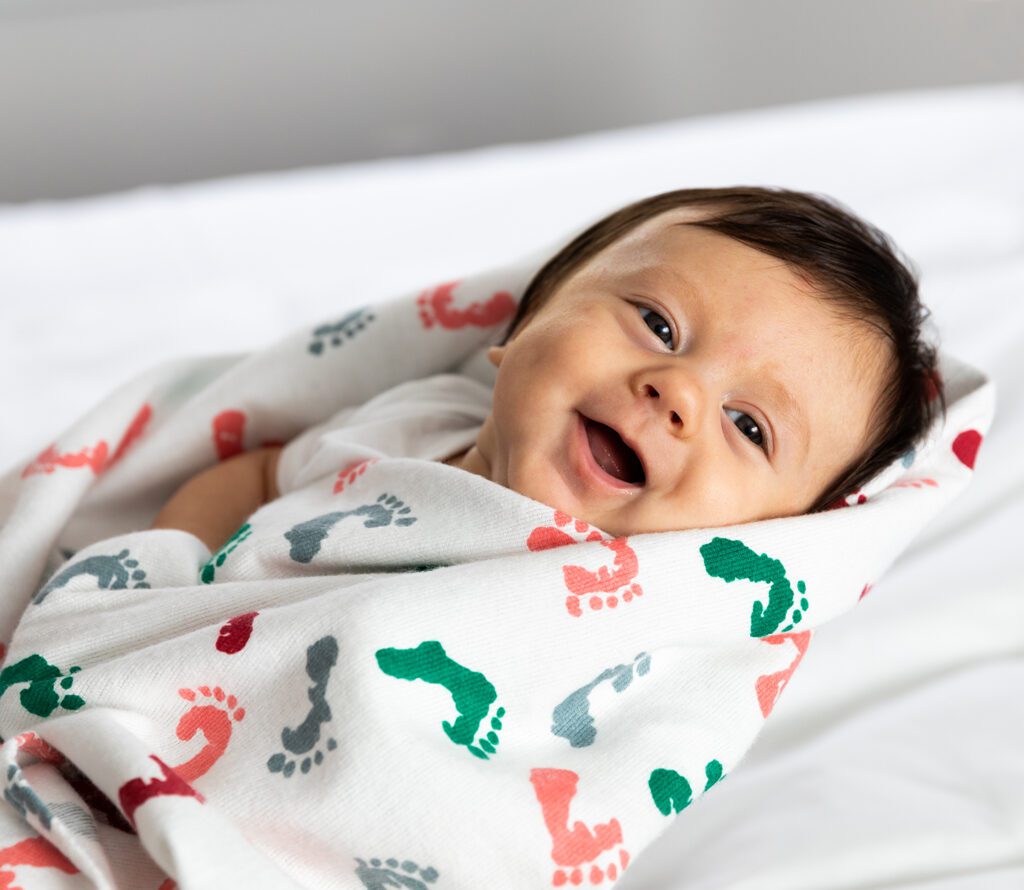 print-patterned-hospital-baby-blankets-pediatric-care